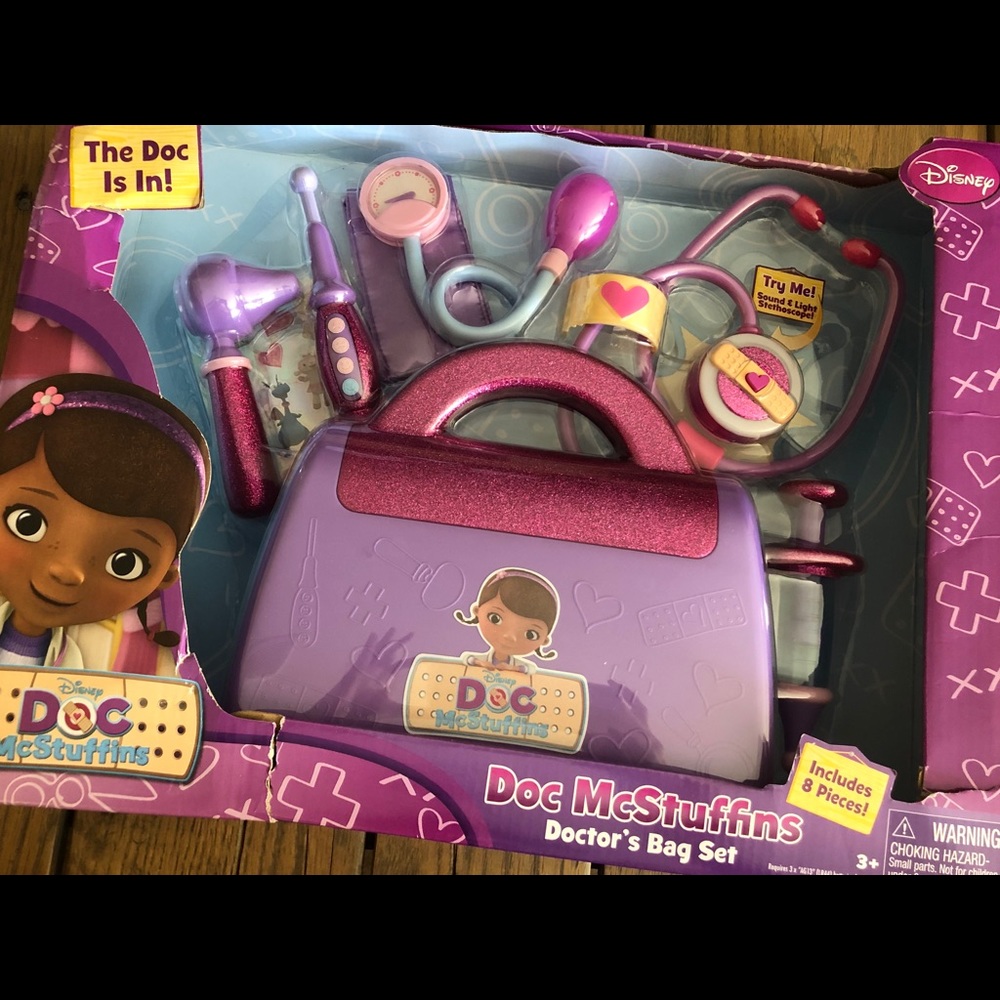 Doc McStuffins doctors bag set collectors edition
